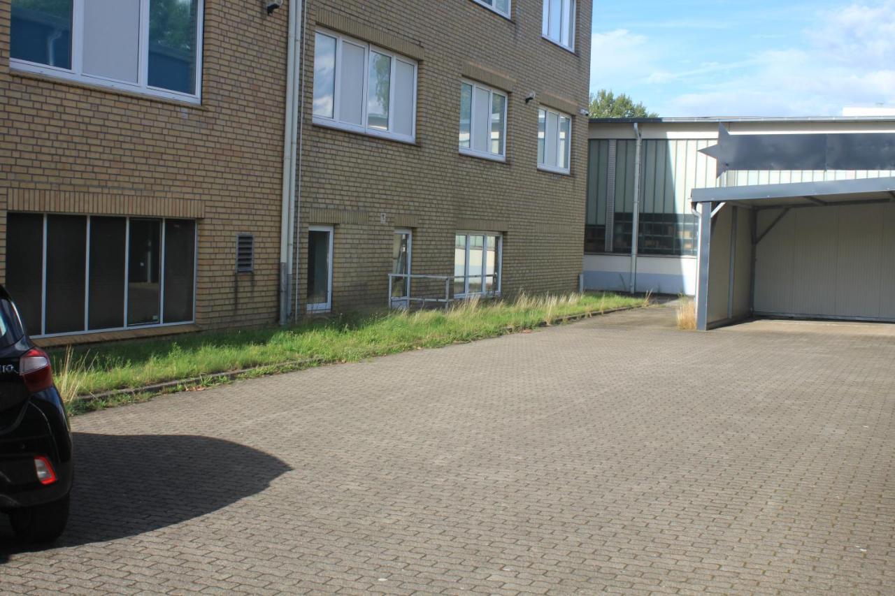 R B Apartment Am Airport Hamburg - 1-4 Personen - Kueche - Smart Tv - Waschmaschine - Perfekt Fuer Geschaeftsreisende Oder Familien Dış mekan fotoğraf