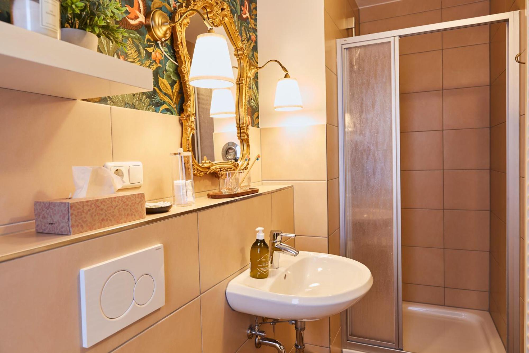 R B Apartment Am Airport Hamburg - 1-4 Personen - Kueche - Smart Tv - Waschmaschine - Perfekt Fuer Geschaeftsreisende Oder Familien Dış mekan fotoğraf